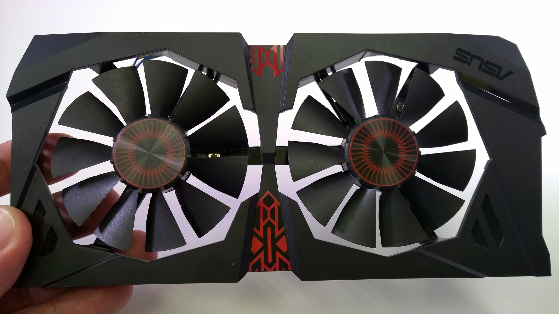 ASUS STRIX GTX 960 Overview & Review - Edge Up