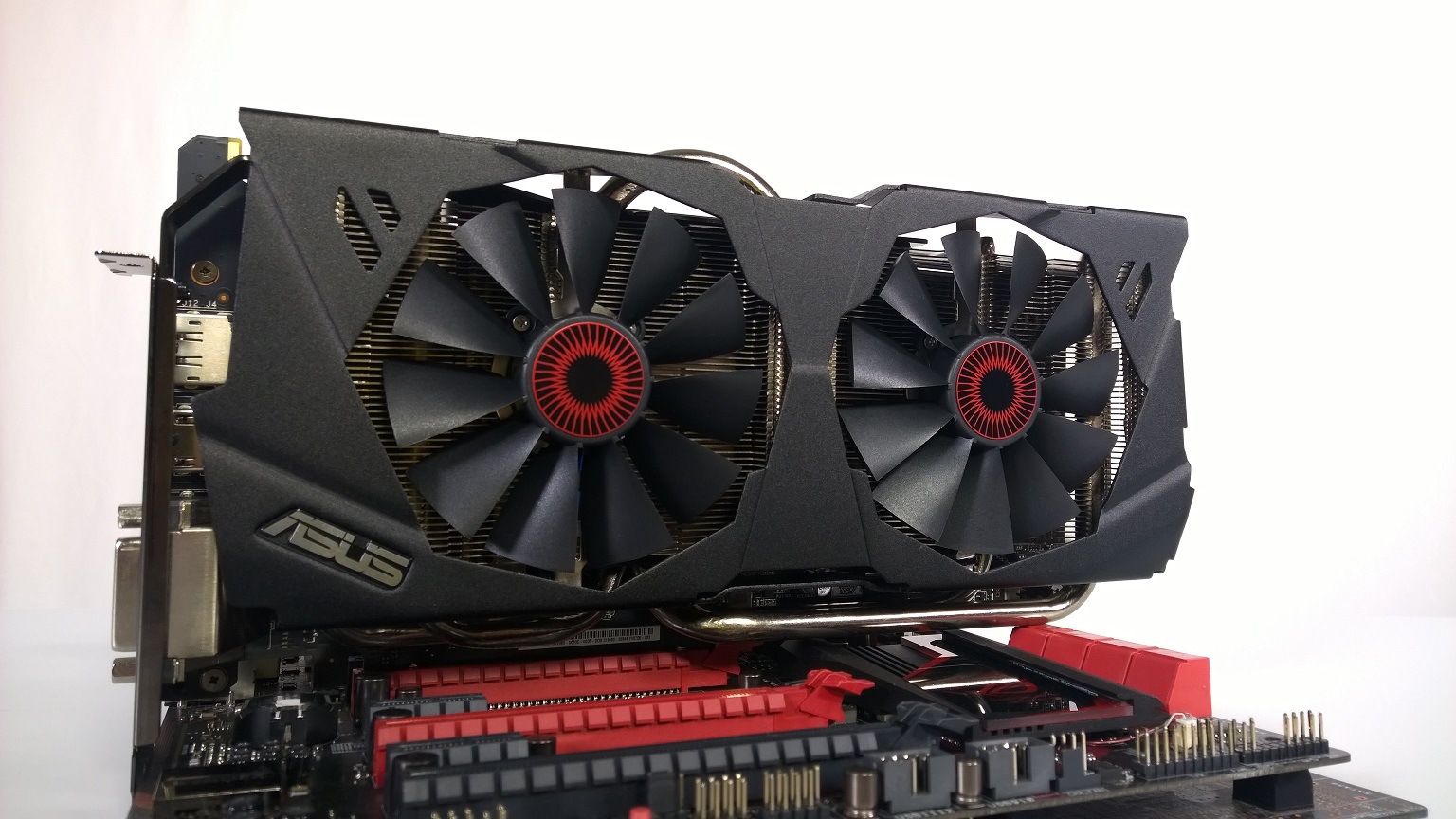 グラフィックボード　ASUS GEFORCE GTX980