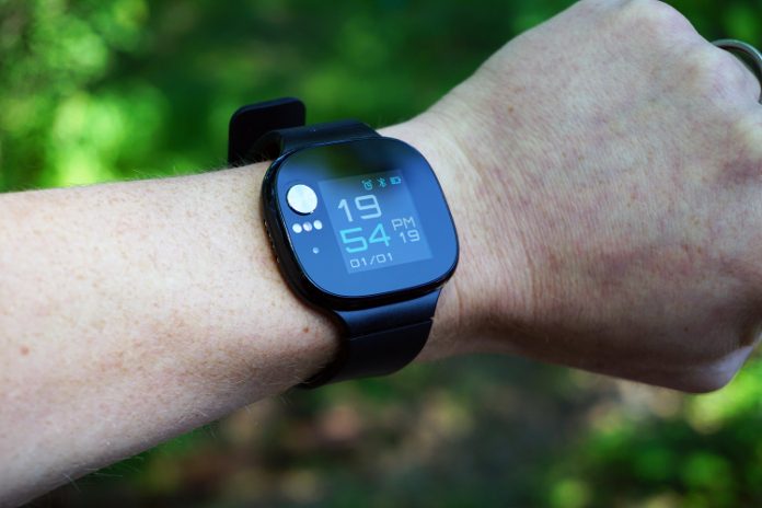 Monitor your blood pressure and heart rate over time with the VivoWatch BP