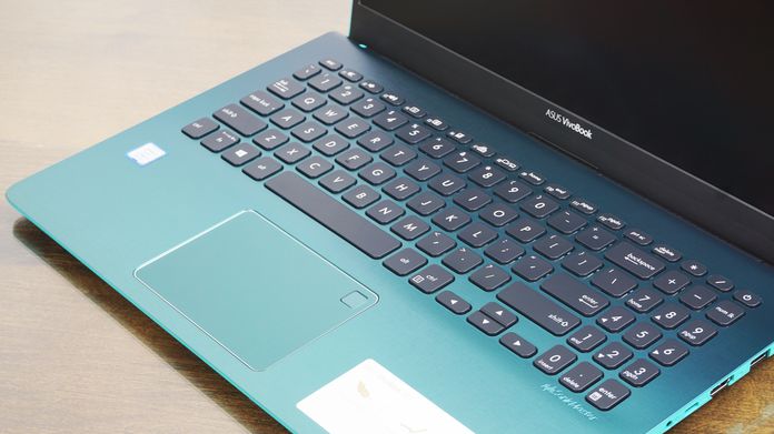 Express yourself with the colorful VivoBook S530