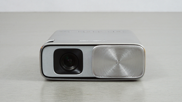 The ASUS ZenBeam E1 is A pocket-sized projector that works anywhere