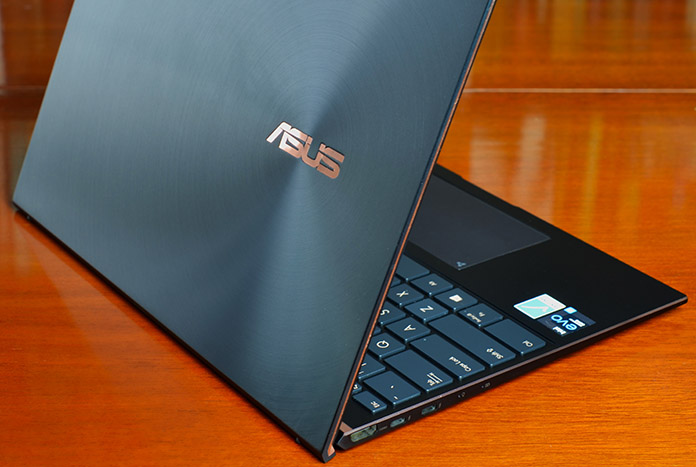 Hands-on: The ASUS ZenBook S UX393 brings a touch of luxury to 