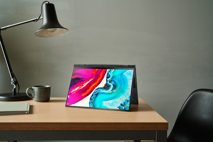 ASUS presenta sus nuevas laptops con pantalla OLED 