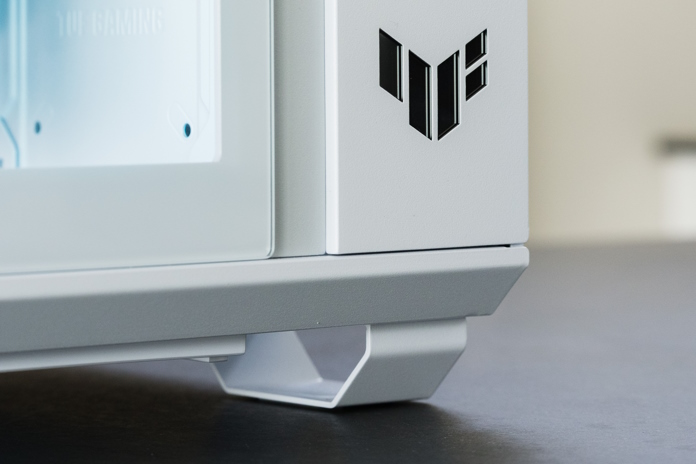 TUF Gaming logo on the white edition of the TUF Gaming GT502 PC case