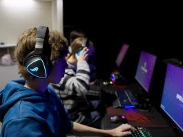 Students at Oswego High School playing esports in a lab with ROG hardware