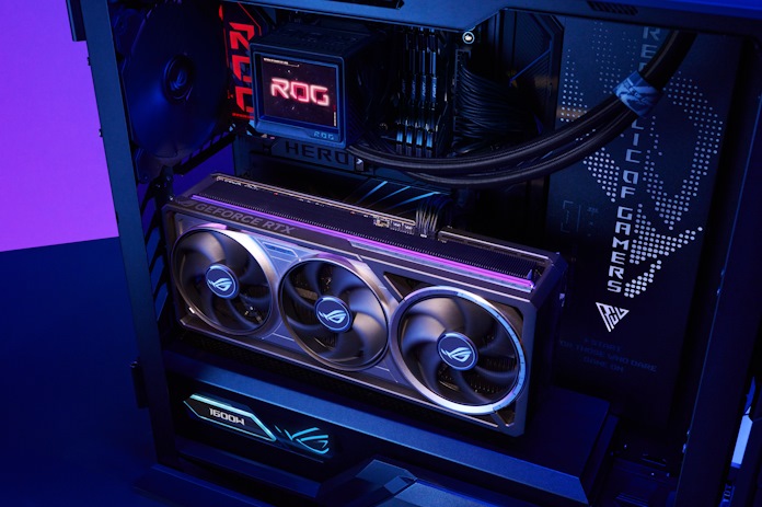 A full PC build featuring the ROG Astral GeForce RTX 5090 graphics card