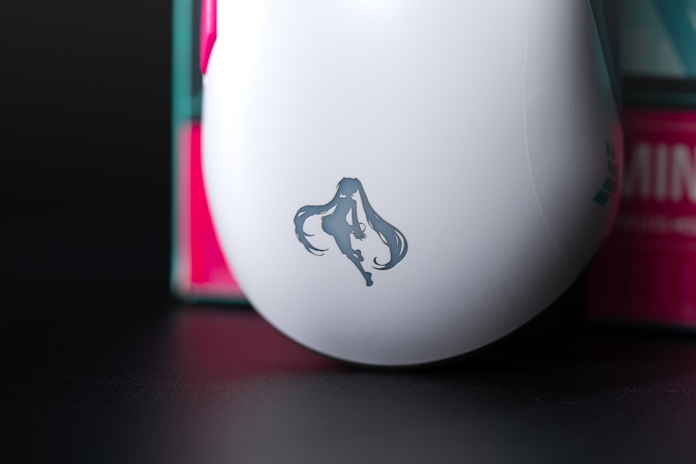 The palm rest section of the TUF Gaming Mini Wireless Mouse Hatsune Miku Edition