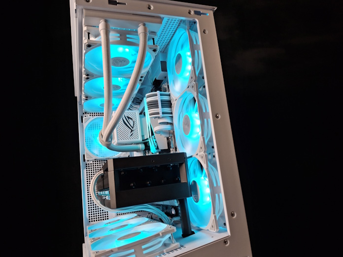 A view of the completed PC from H2O computers showing the ample space up top for an AIO liquid cooling radiator