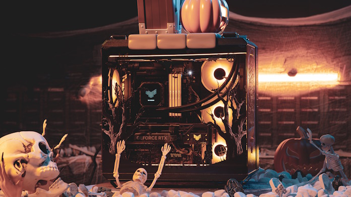 A spooky Halloween-themed gaming PC build 